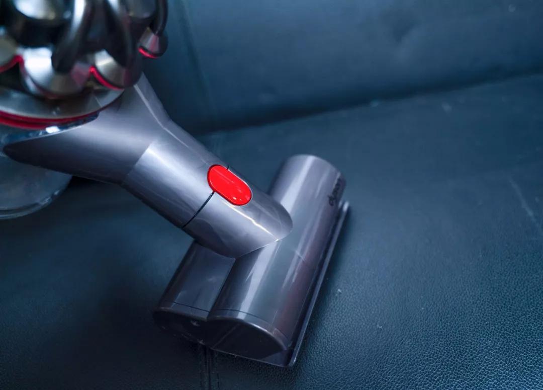 戴森dyson吸尘器v8slim评测,戴森吸尘器v8absolute和fluffy