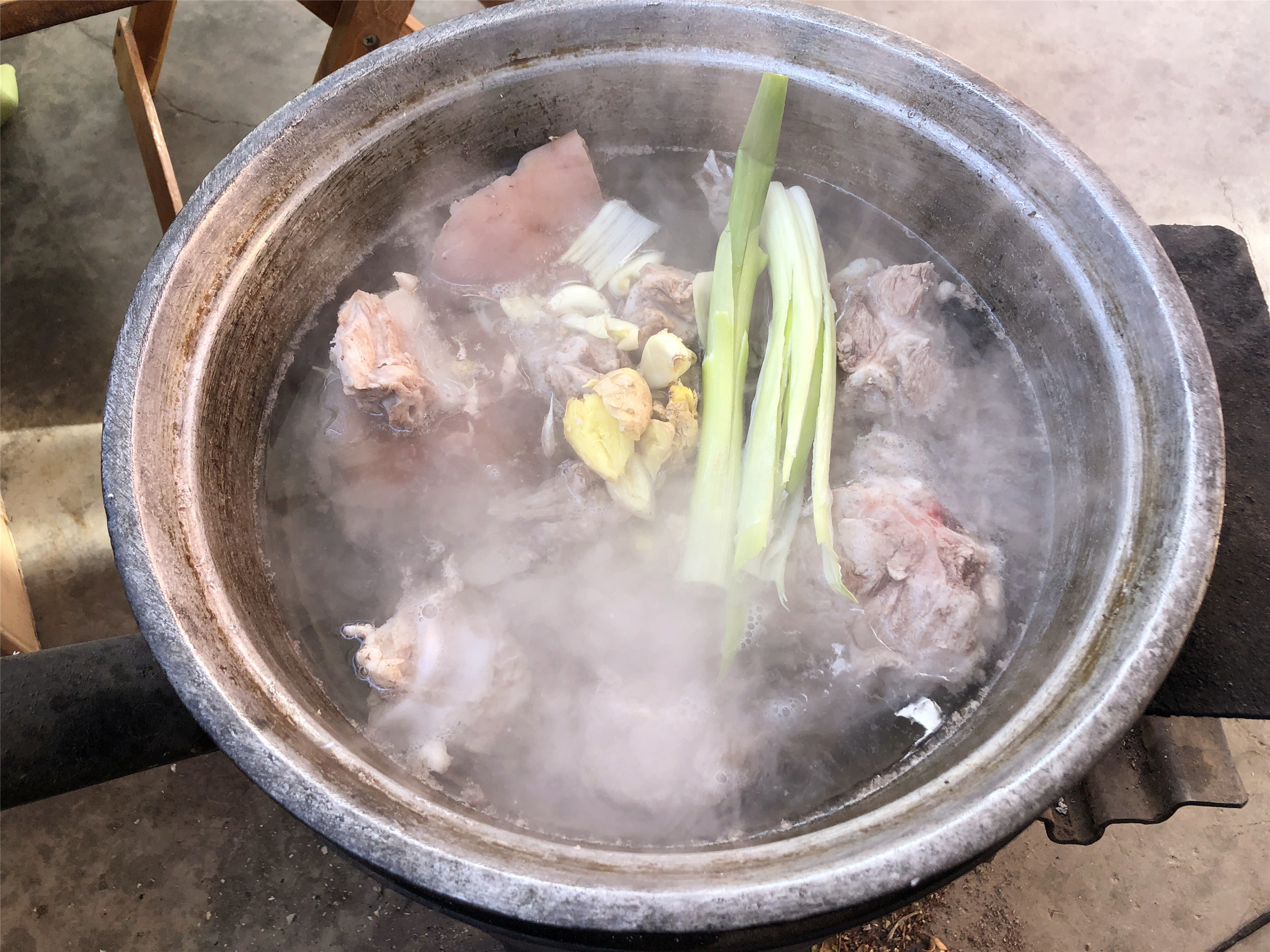 煮猪排骨的正确方法,大骨头清炖排骨的正确方法