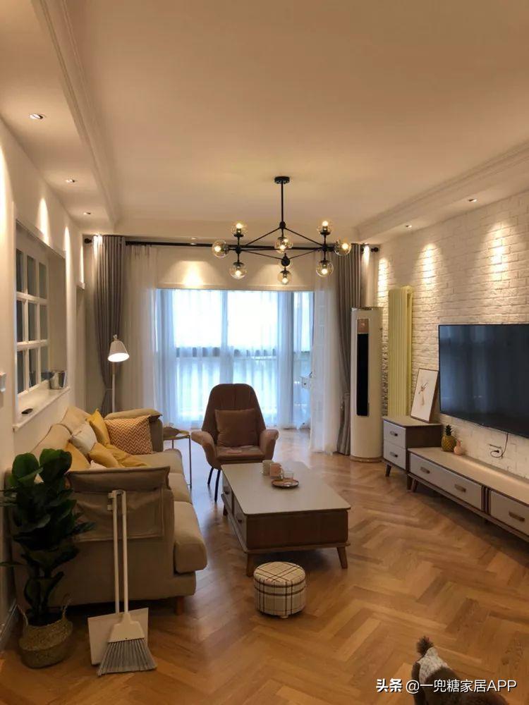 木地板怎么选和瓷砖好搭配,强化木地板好还是实木复合的好呀