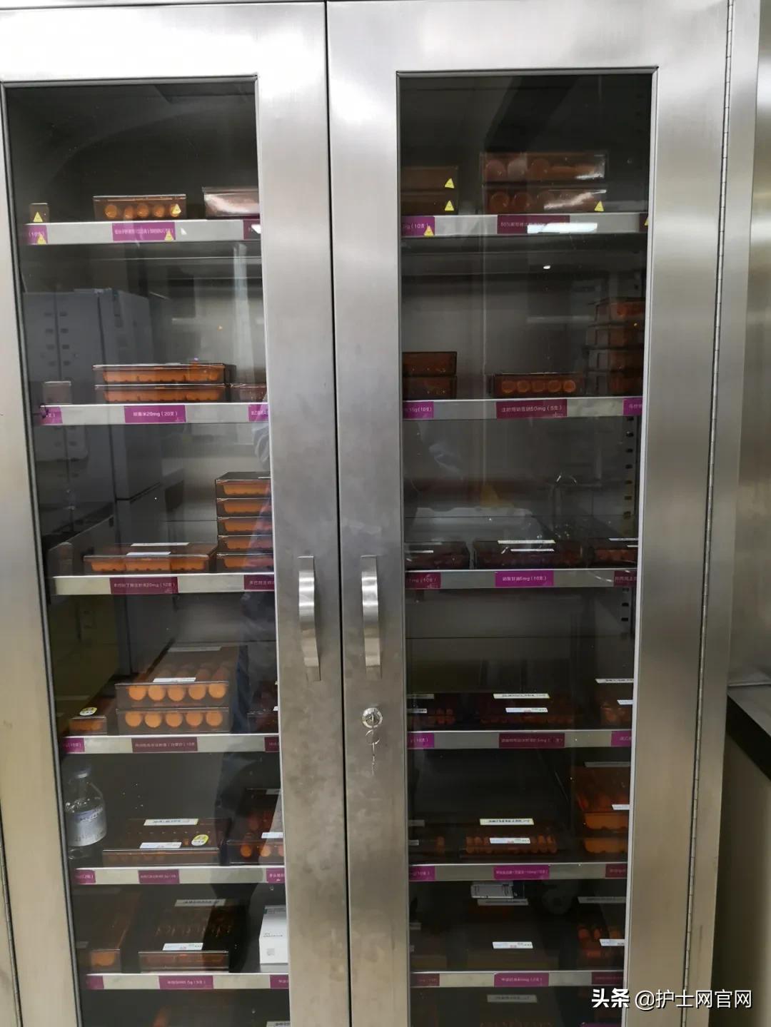 在icu工作的护士,在icu护士的常规操作