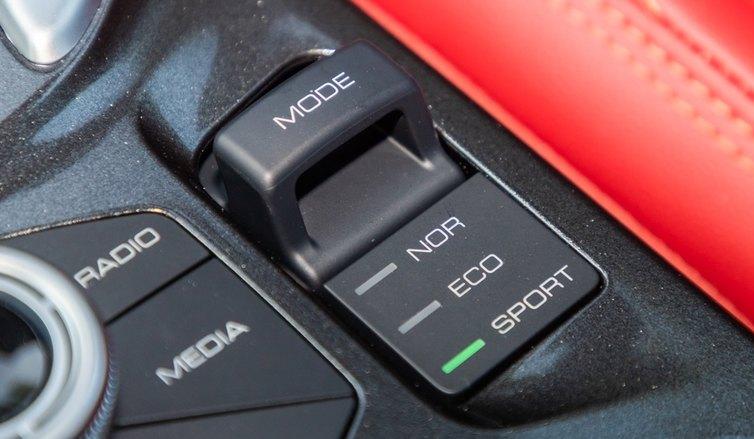 测评哈弗h6第三代最高配,试驾哈弗h6全新第三代油耗