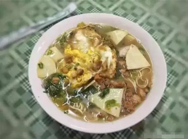 成本才几十块钱？这口“网红”的章丘黑锅，“舌尖”不背！