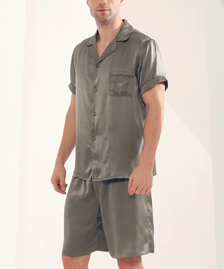 鑽峰叞鐜嬪澶ф皵,鑽峰叞鐜嬪琛ｆ湇