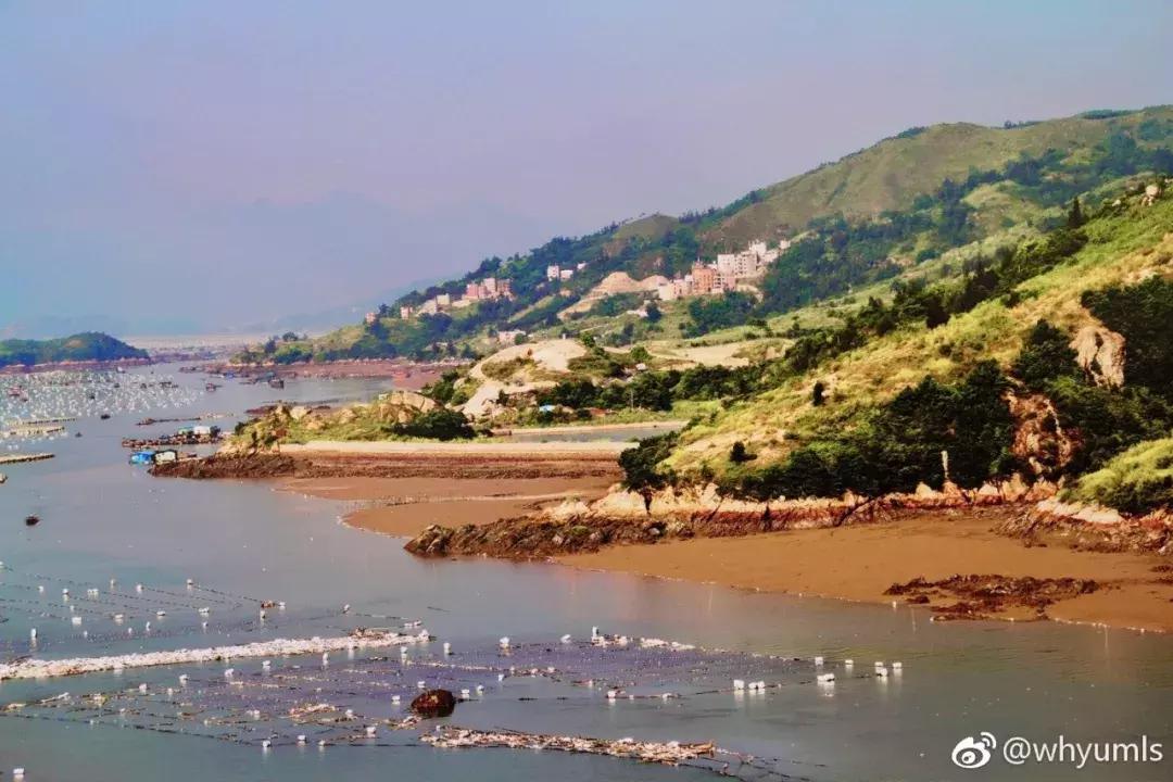 这么一片五彩滩涂奇幻仙境，超惊艳！在福建，厦门动车可以直达