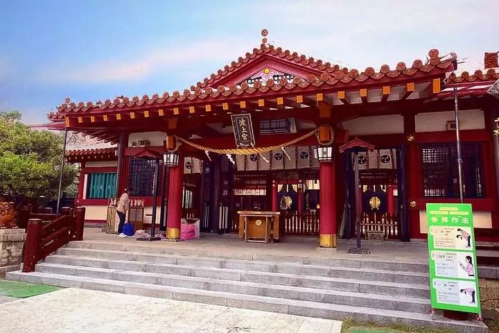 出走冲绳|有一种海水的蓝，叫做果冻蓝