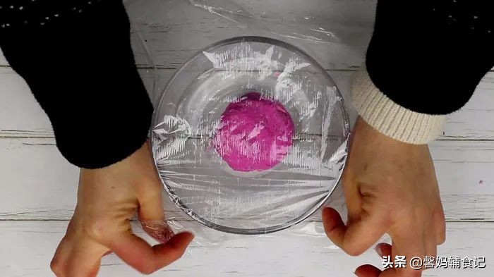 五颜六色果蔬面怎么做 (白彩色果蔬面)