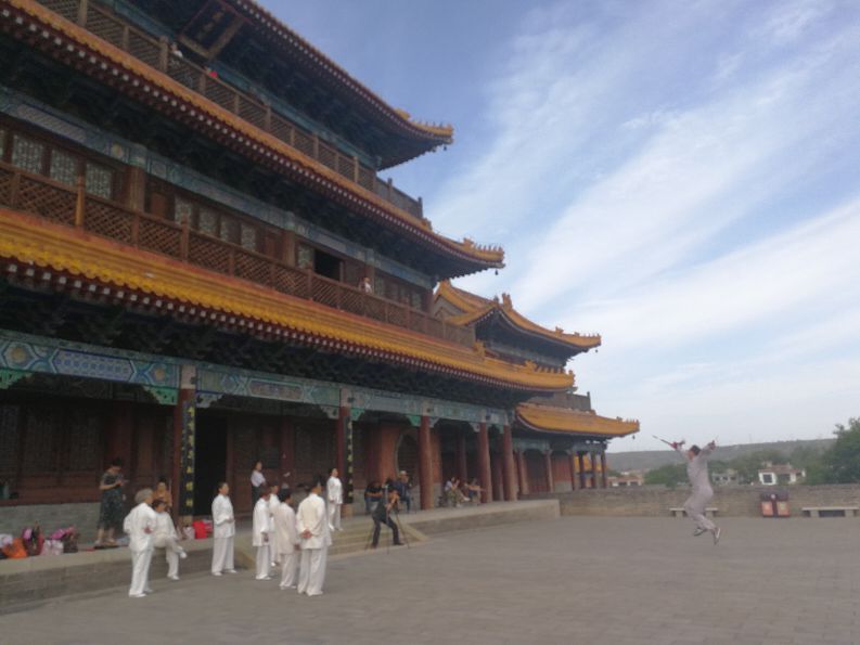 华山脚下的西岳庙,华阴华山之巅