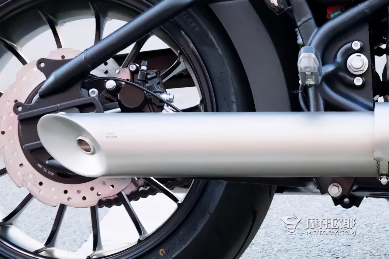 铁汉不柔情，38800元起650cc雷克RX7巡航车运动版