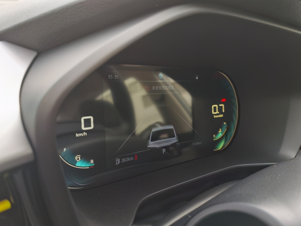 推荐顶配车型新款荣威i5购车指南,荣威i5口碑