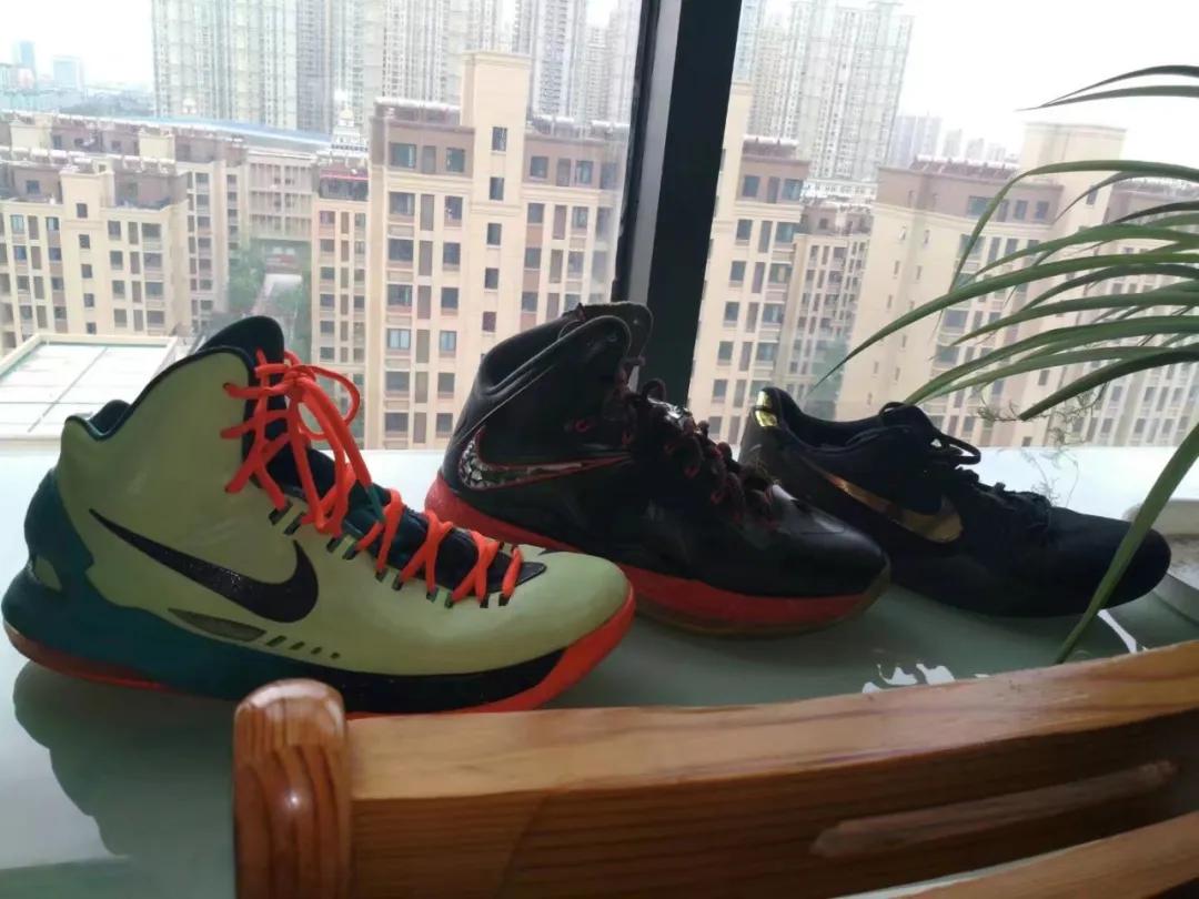 吹水鸭先知|羡慕有个玩鞋的姐姐，因为她会送适合的鞋给我