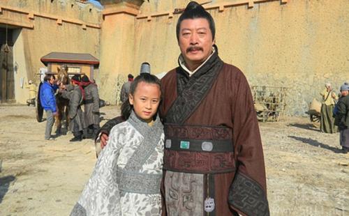 曹操的成功来源于曹操的情怀,曹操的人生经历告诉我们