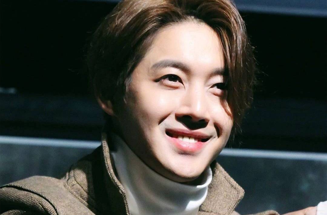 车银优玄彬宋仲基老板,玄彬和车银优谁帅