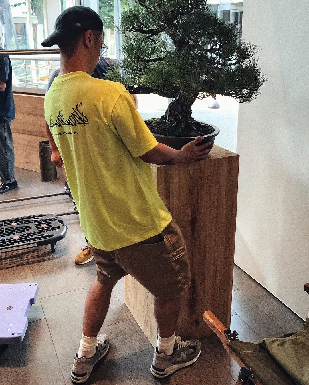 大侦探皮卡丘冬季穿搭,陪女生去看电影需要准备什么