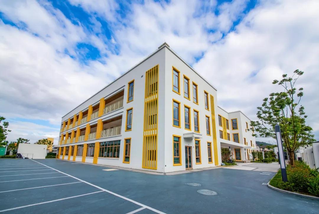 绿城实验学校,开学了学校