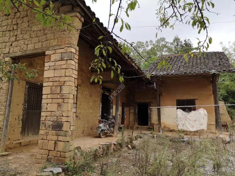 把房子交给农村堂弟，17万盖两层，建成村里头一栋别墅