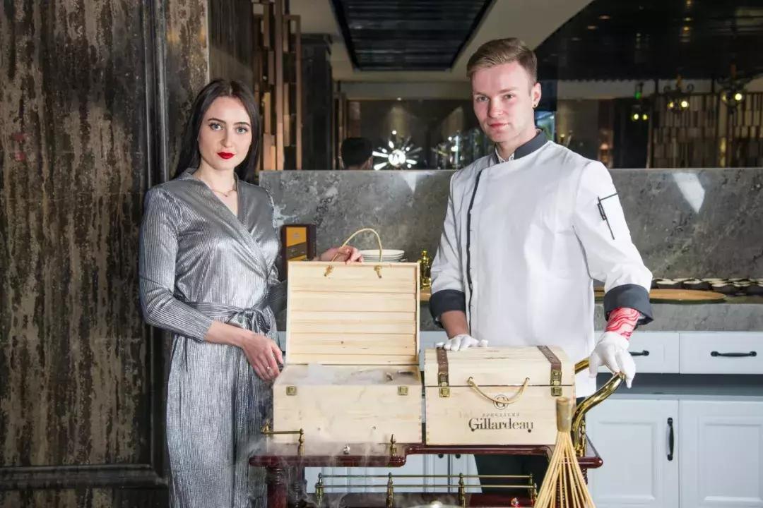 帝王蟹自助在哪里吃比较好,帝王蟹随便吃后续