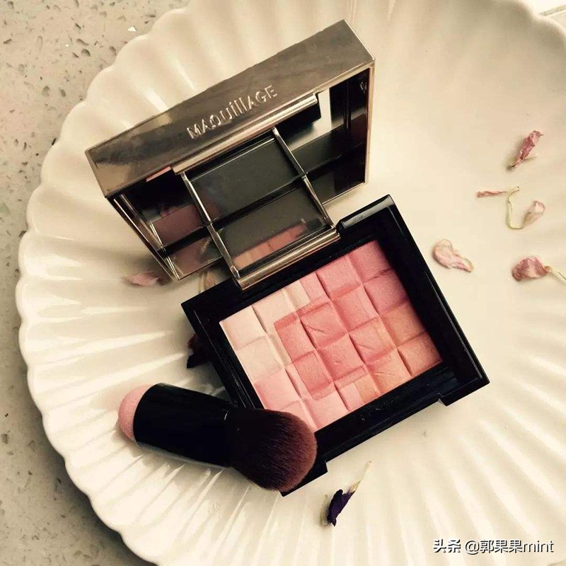 有哪些神仙腮红好用的颜色,美到犯规的神仙颜值