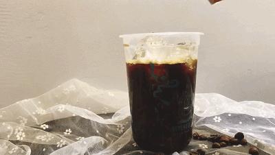 拥有台式小清新的茶饮咖啡结合所，很多人都点这杯……