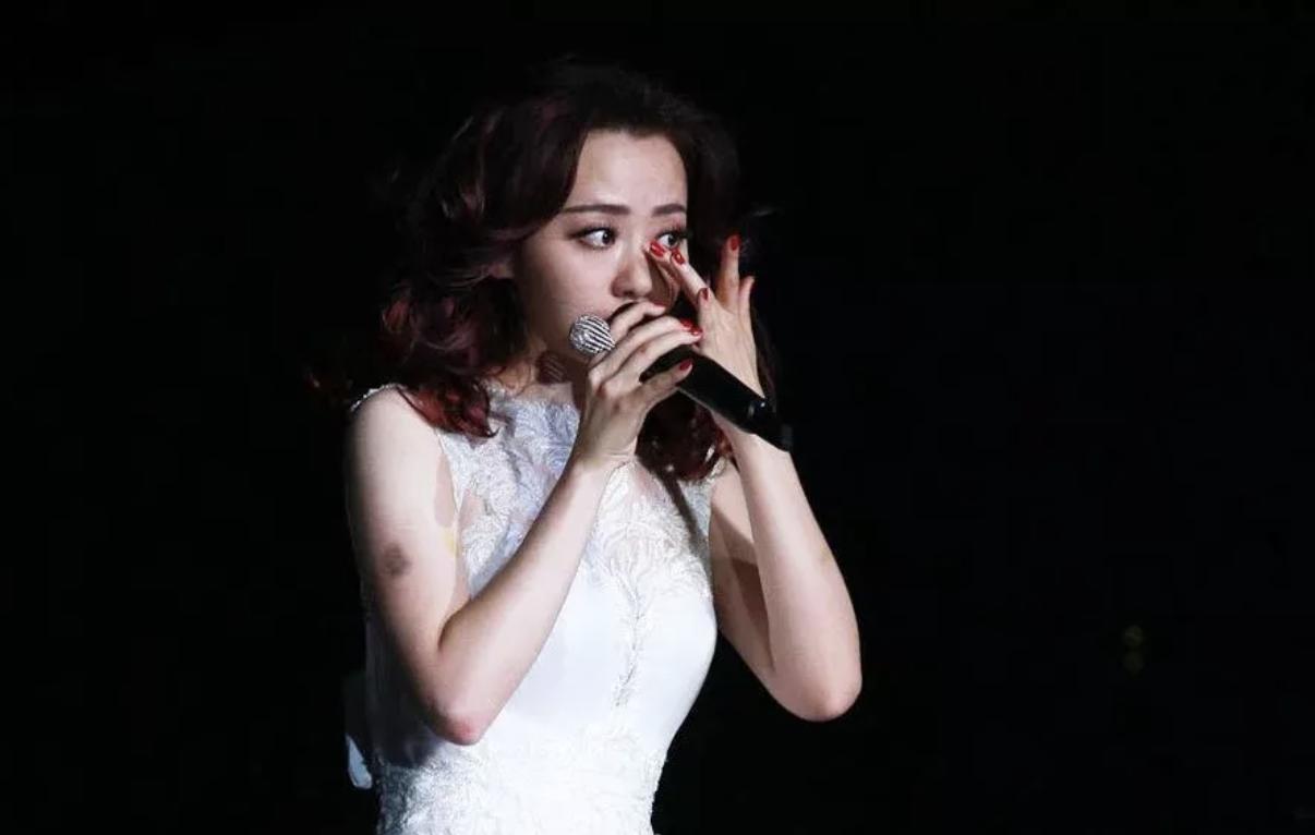 张靓颖离开冯轲后发展怎么样,张靓颖和冯轲现在近况