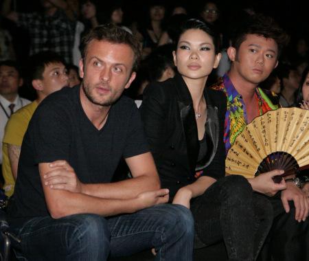 超模吕燕的丑小鸭逆袭史,国际超模吕燕视频