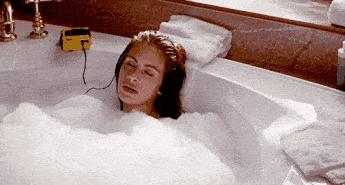 何炅唱吧小巨蛋麦克风,何炅唱吧麦克风