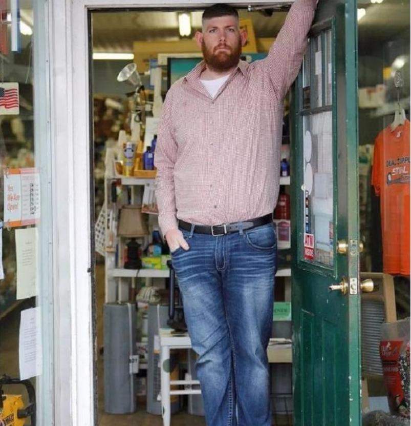 出生就轰动全美的巨婴,37年前那个14.5斤巨婴如今咋样了