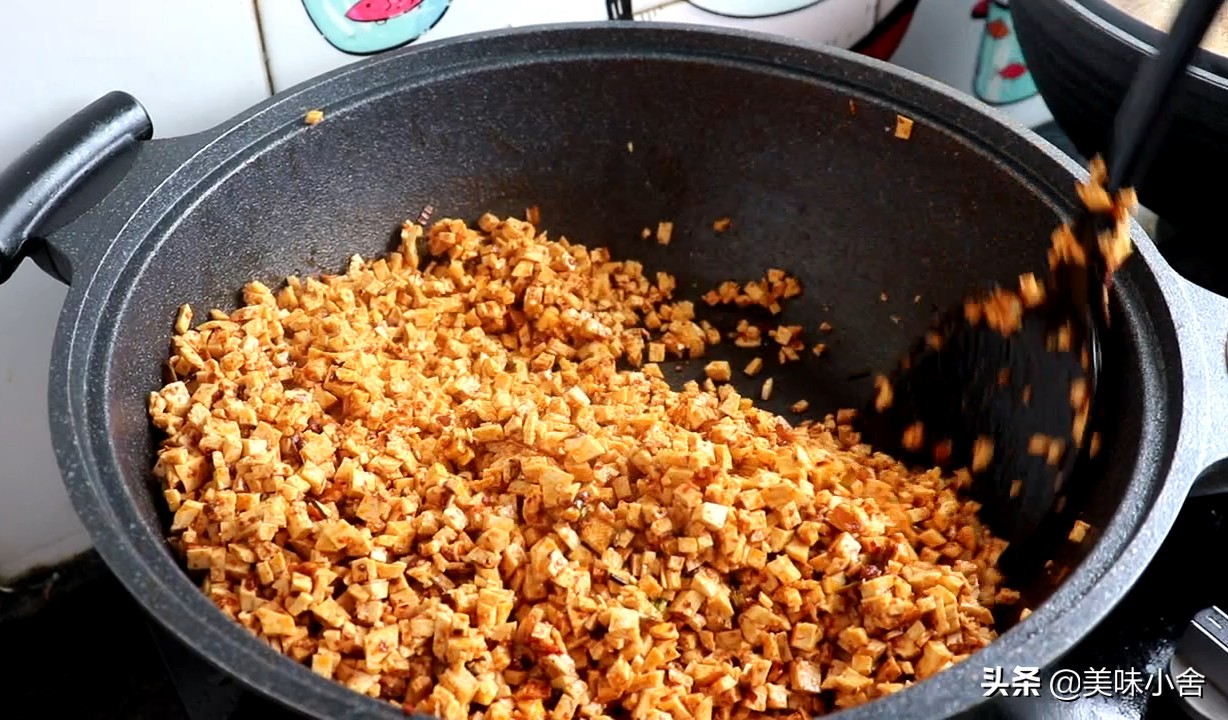 教你在家蒸包子皮暄馅美还多汁,蒸包子怎么发面蒸的包子才松软