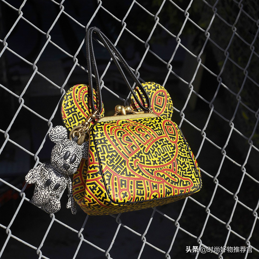 Coach新包|三方联名系列,米老鼠和涂鸦艺术