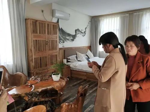 走向我们的小康生活视频如何制作,走向我们的小康生活中国画