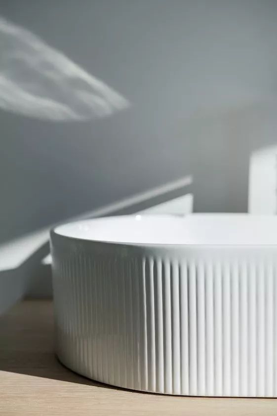 卫浴室内极简设计图,卫浴设计装修风格小户型