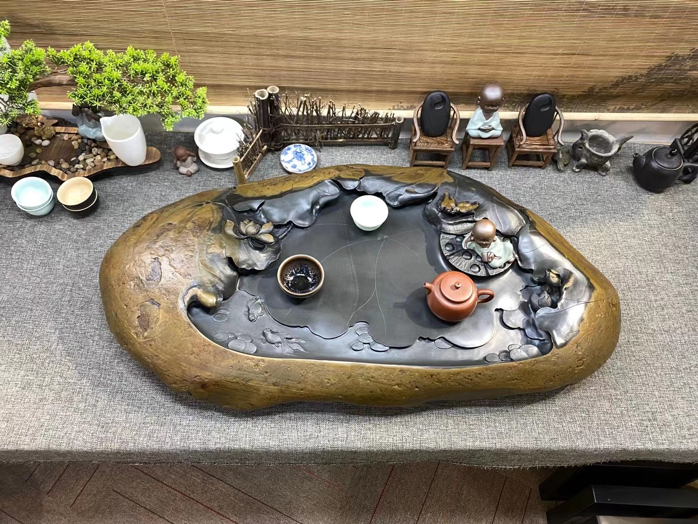 用石头雕茶盘,石头茶盘制作底下可养鱼