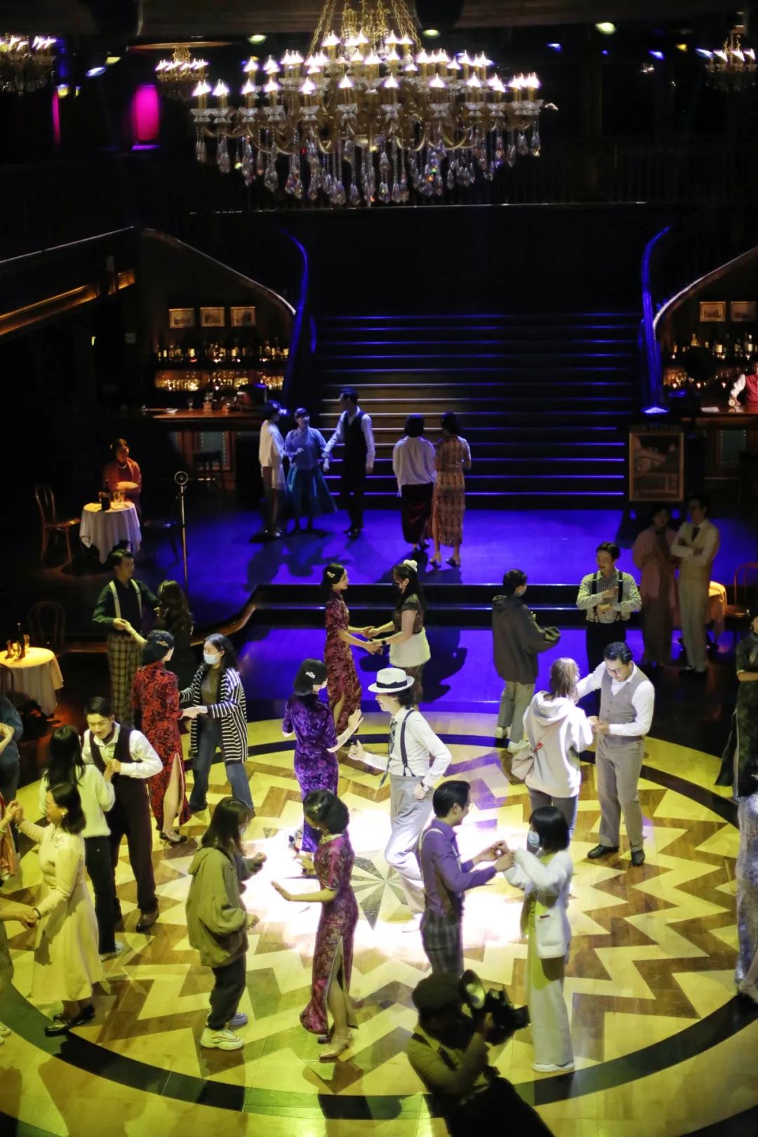 一场实景剧本杀！湖北武汉网红船，298元一张船票，究竟值吗？