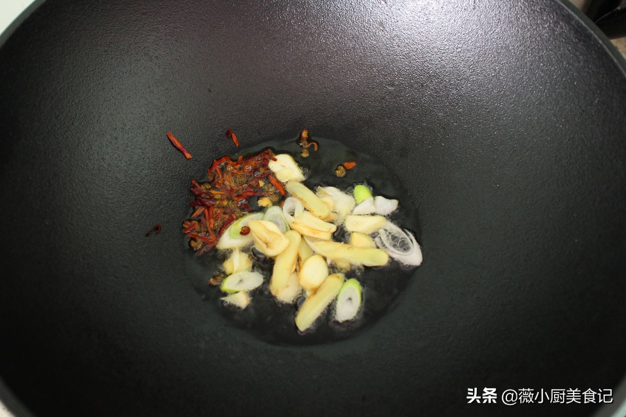 炖鱼老一辈做法,老东北美食炖鱼经典配方