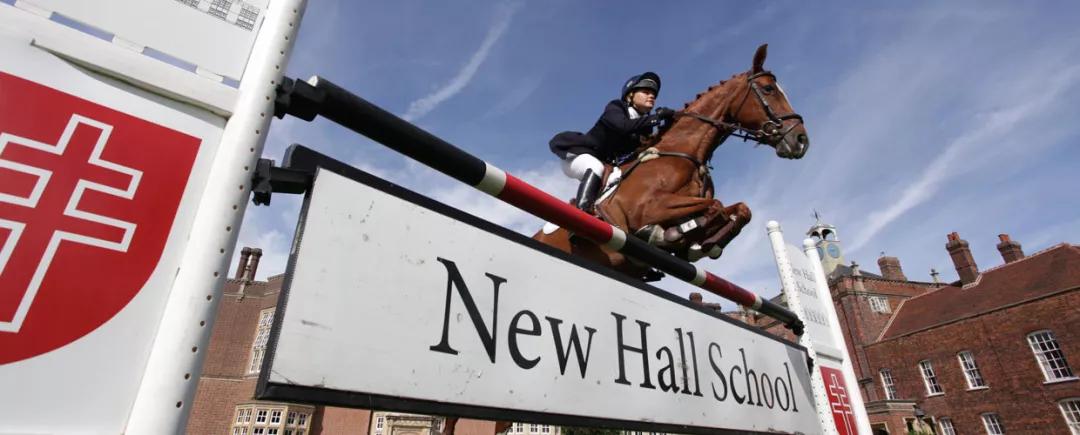 *疆新**少年入学英国最闪耀的钻石型学校NewHallSchool