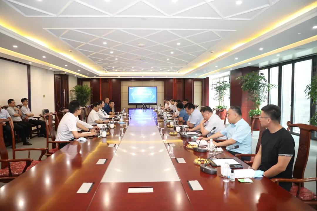 荣程集团召开工程项目合作单位座谈会张荣华主席出席会议并讲话