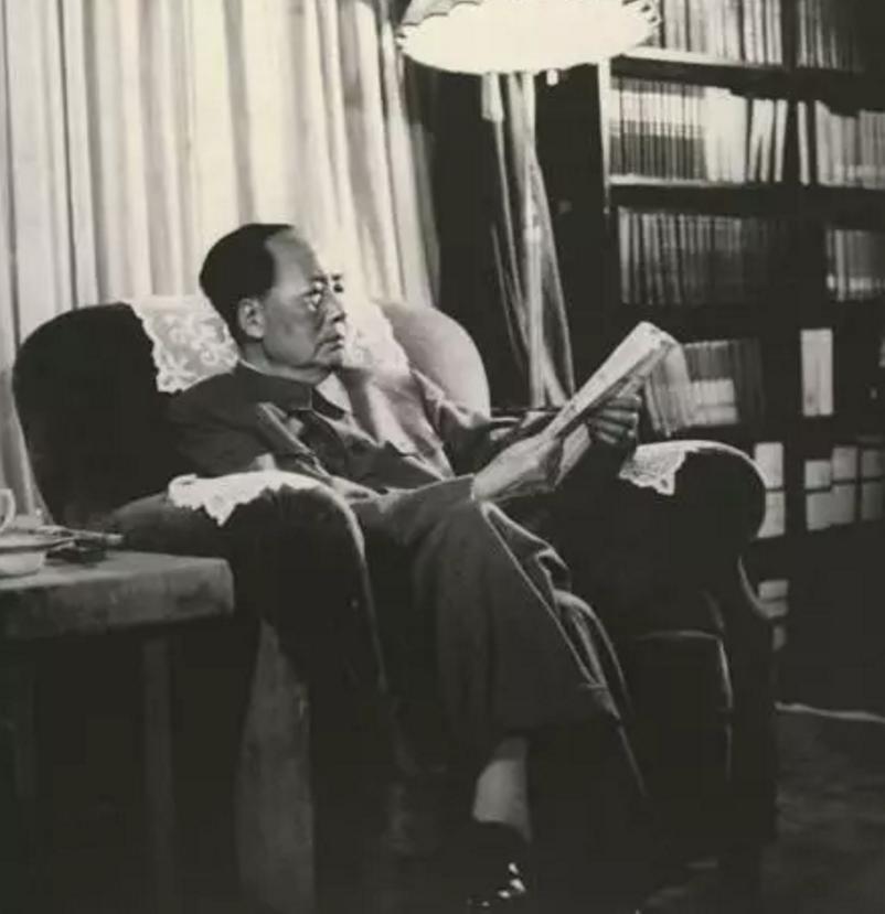 毛*东泽**向全世界展示：一个读书人最高的境界和成就