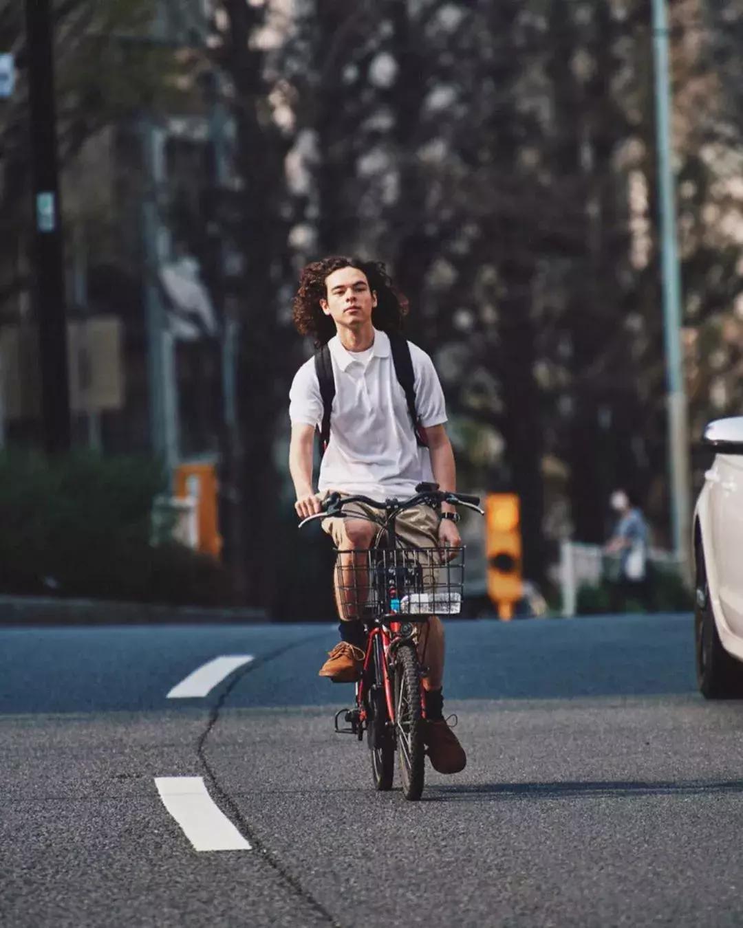 polo领怎么搭配出高级感,polo领休闲时尚