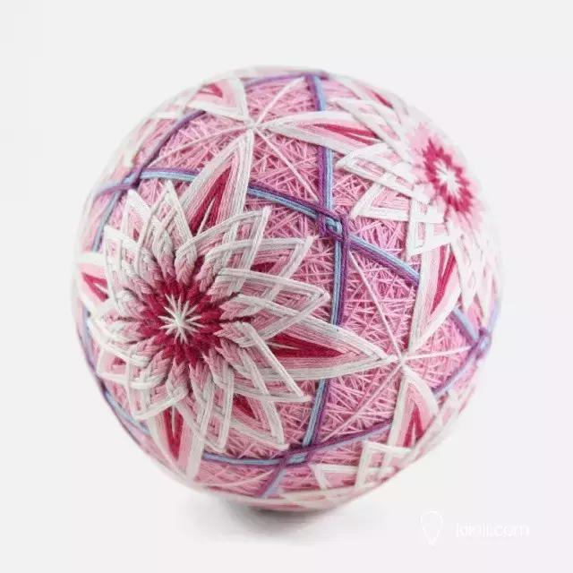 红底樱花手鞠球编织视频,大唐手鞠球编织教程