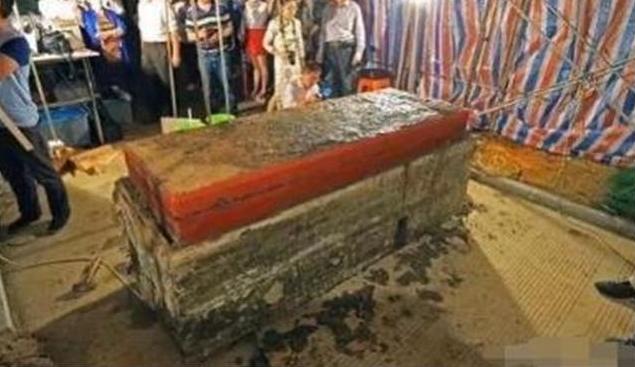 考古挖出千年棺,考古挖出千年巨棺图片