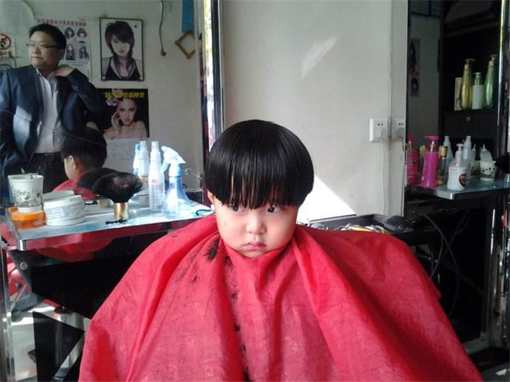 如何克服小孩剪发恐惧,小孩为什么怕剪发