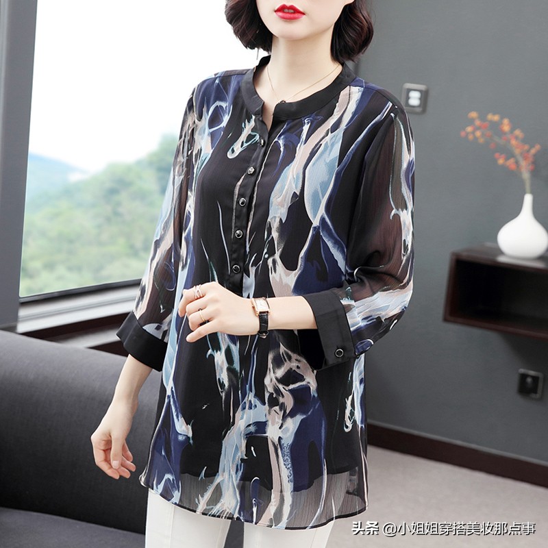 夏季有一种衫叫穿上时尚大气显嫩,新发现超好看的衣服