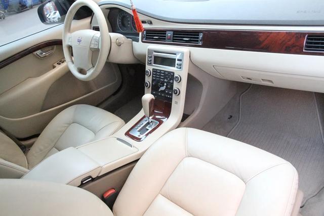 沃尔沃s80l翻新整备上海,沃尔沃s80l老车翻新福鼎