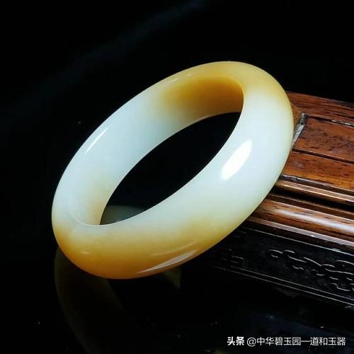 和田玉鉴宝大讲堂,糖色和田玉镯