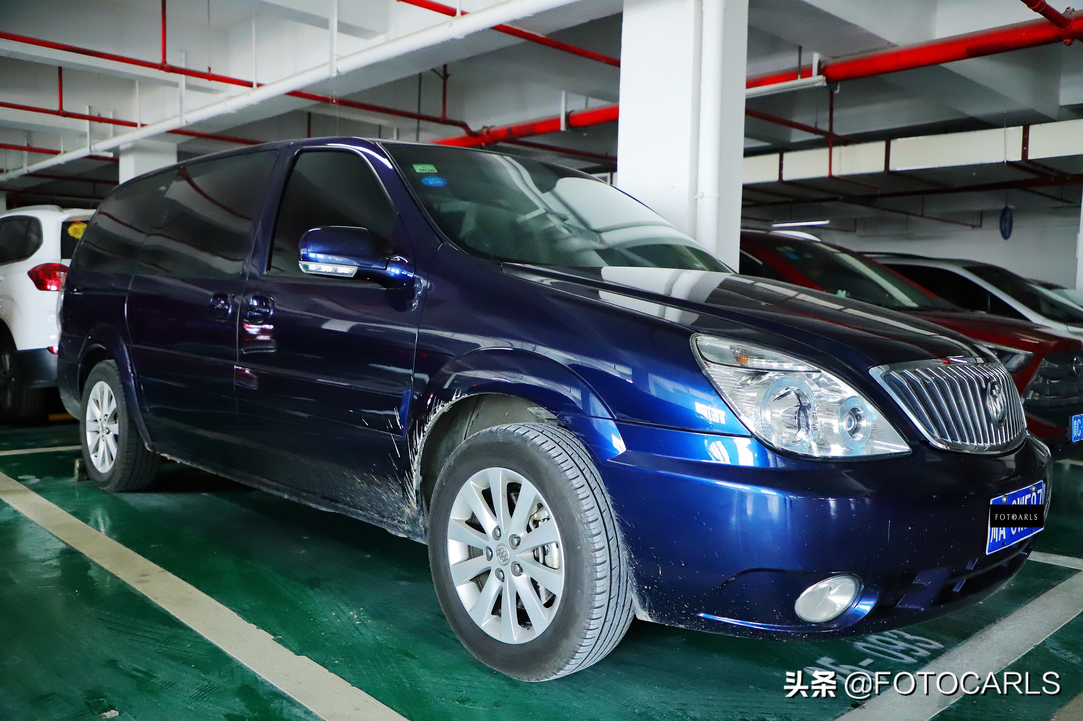 别克GL82.4L实拍,真正的美式商务大器,全靠国人掏腰包?