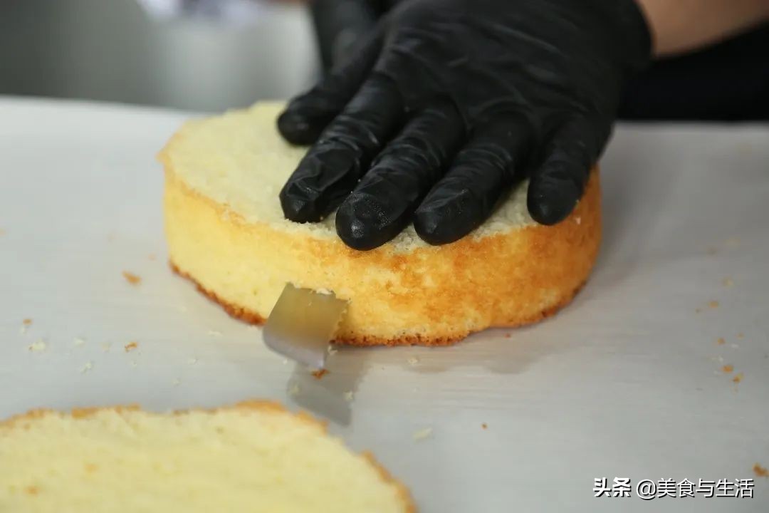 草莓奶油蛋糕教程来了你学会了没,韩国草莓蛋糕