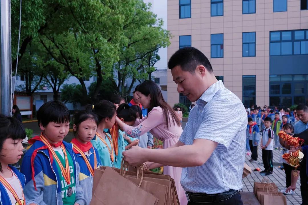 河山中学足球,河山足球