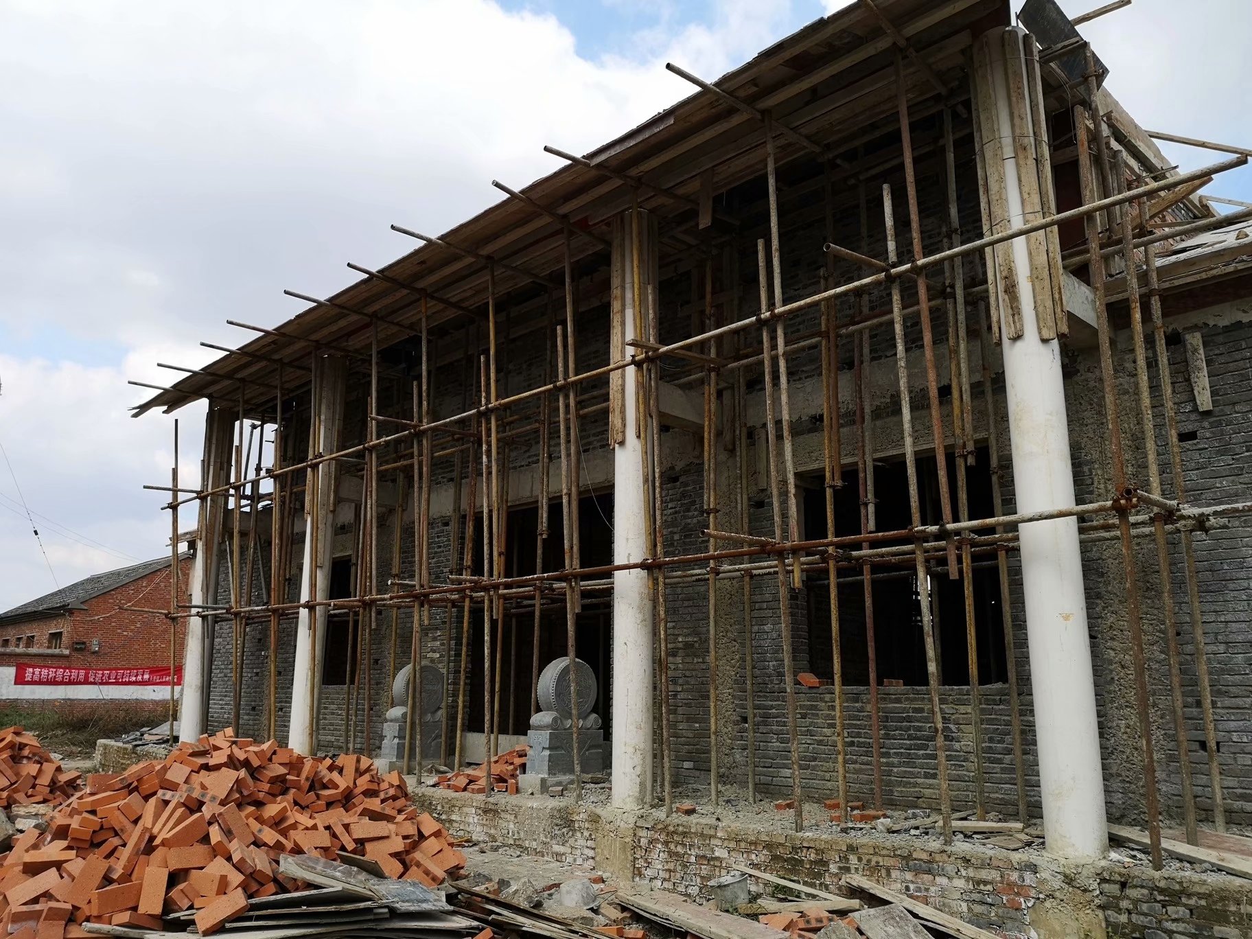 摩托骑行附近好玩的地方,摩托圈附近的旅游景点