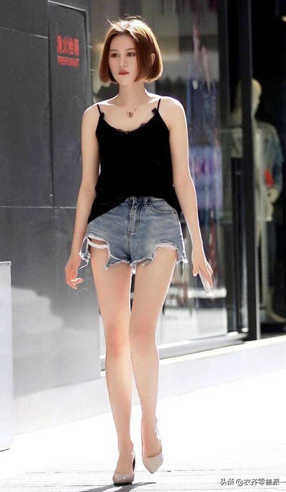 在市场遇到心仪的女生如何搭讪,人群中如何锁定优质搭讪对象