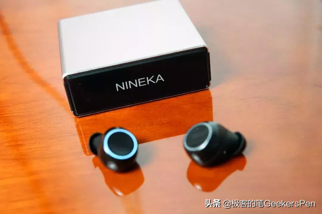 移动电源蓝牙耳机,移动电源无线还是有线好