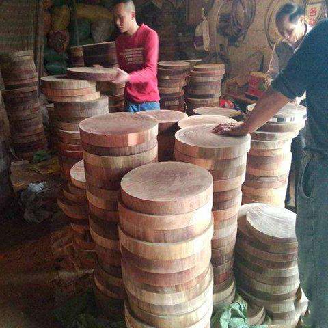 正宗蚬木实木菜板,纯天然红铁木菜板耐砍耐剁